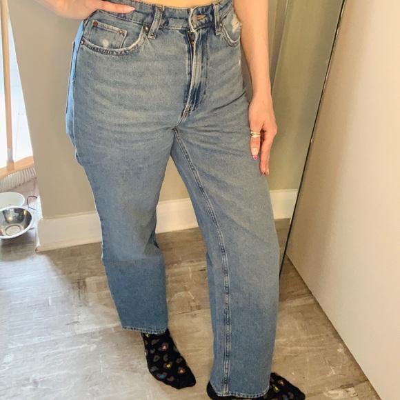 H&M | High Waisted Jeans - Picture 2 of 5
